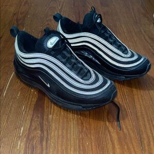 Nike Men's Black Sneakers